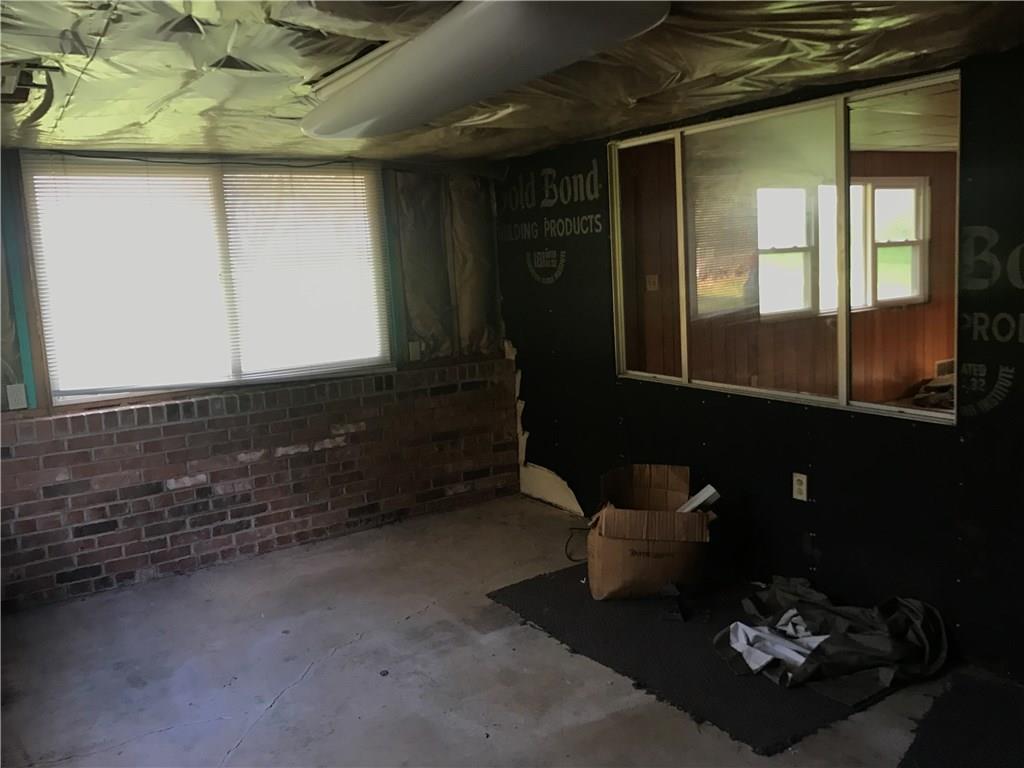 360 Welsh Road Evans City, PA 16033 - Photo 10 of 14