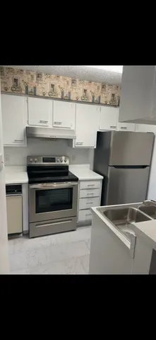 $1,100 | 700 Thicket Lane, Unit 910, Houston, TX 77079