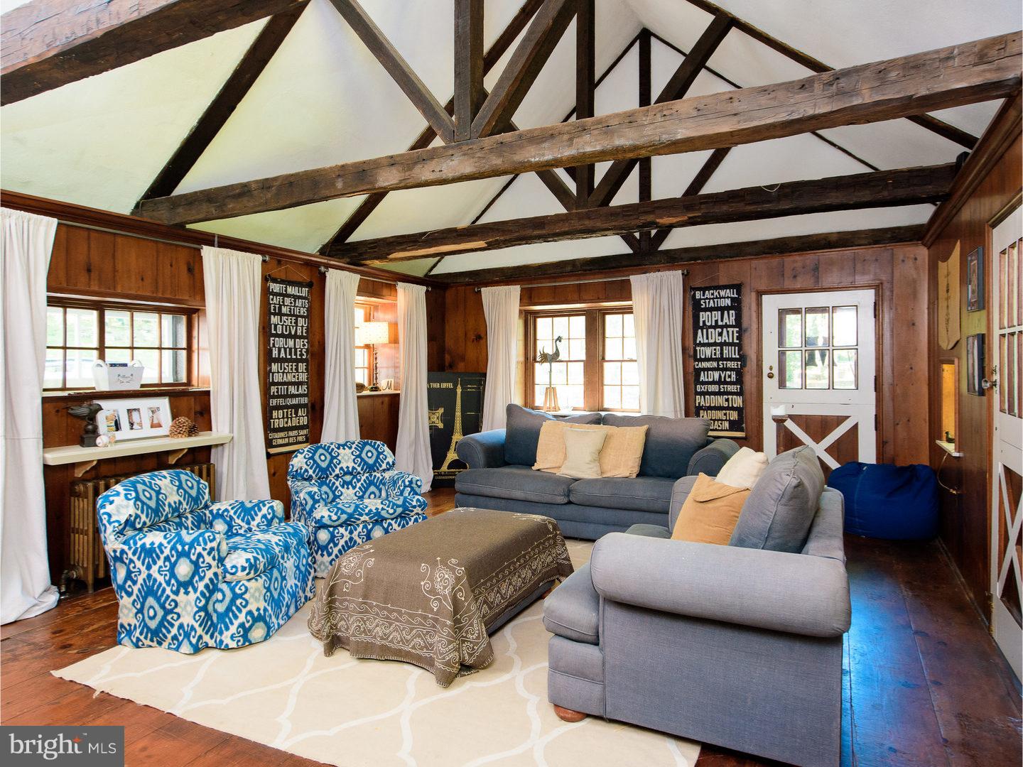 4019 Edges Mill Road Downingtown, PA 19335 - Photo 2 of 25 Living Room