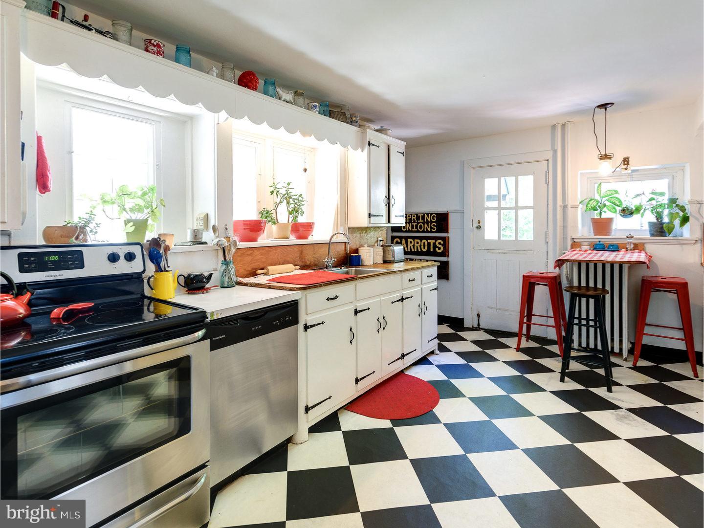 4019 Edges Mill Road Downingtown, PA 19335 - Photo 8 of 25 Kitchen
