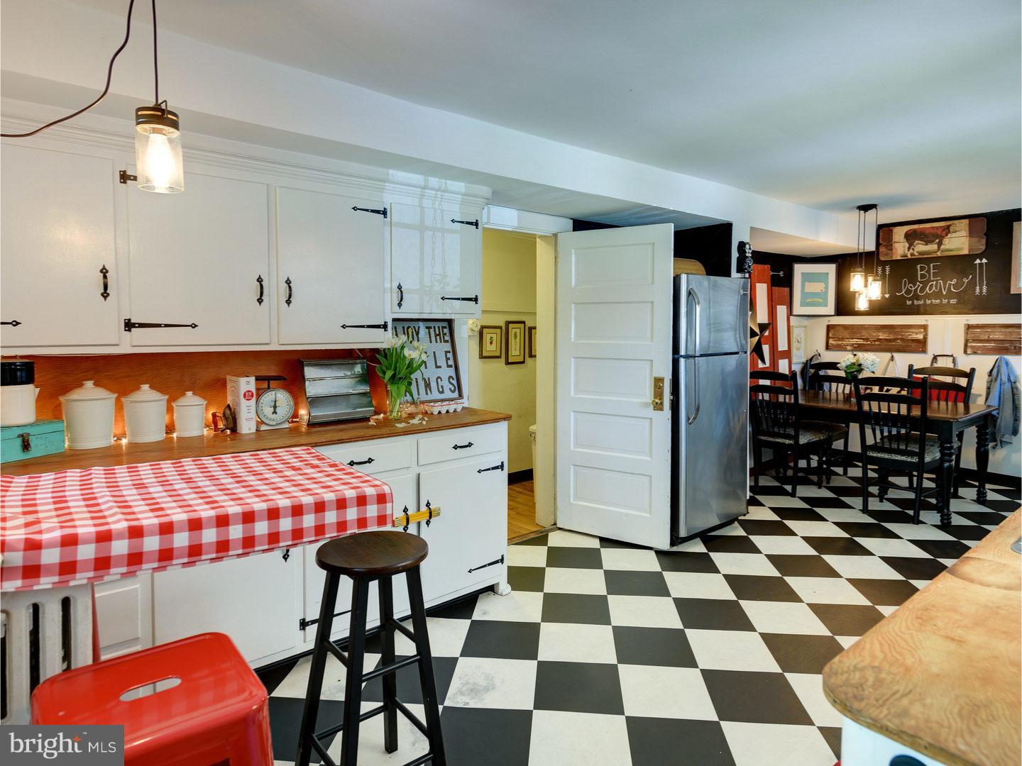 4019 Edges Mill Road Downingtown, PA 19335 - Photo 10 of 25 Kitchen