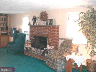 304 Willowbrook Road Horsham, PA 19044 - Photo 2 of 6 Gallery Image 2
