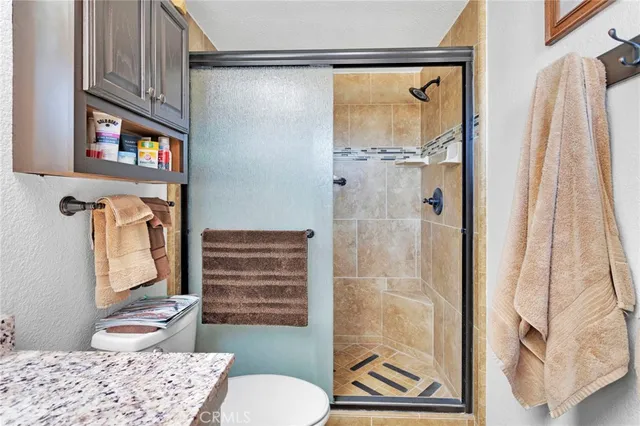 $575,000 | 14341 Crow Road, Apple Valley, CA 92307