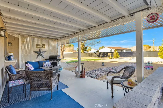 $575,000 | 14341 Crow Road, Apple Valley, CA 92307