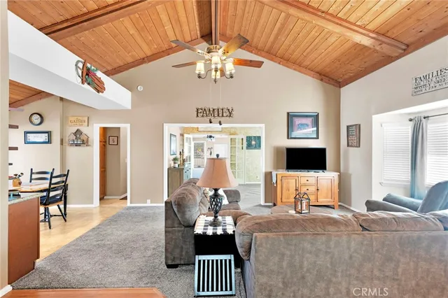 $575,000 | 14341 Crow Road, Apple Valley, CA 92307