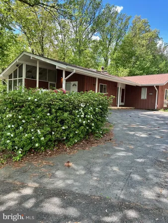 $3,500 | 3243 Brush Drive, Falls Church, VA 22042