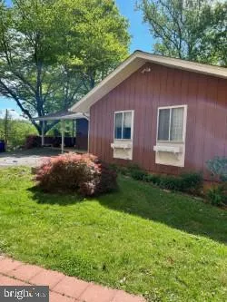 $3,500 | 3243 Brush Drive, Falls Church, VA 22042