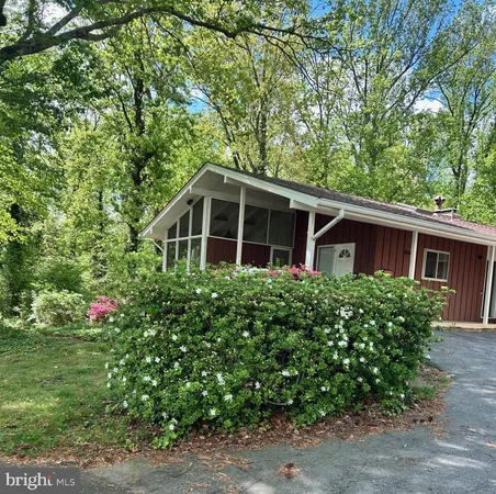 $3,500 | 3243 Brush Drive, Falls Church, VA 22042