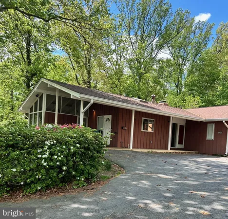 $3,500 | 3243 Brush Drive, Falls Church, VA 22042