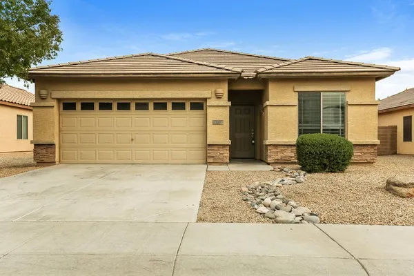 $2,175 | 11722 West Lincoln Street, Avondale, AZ 85323