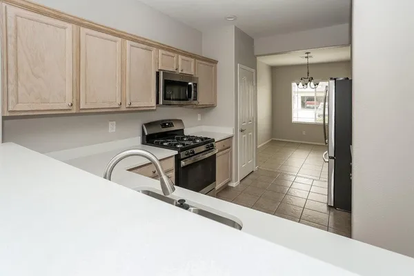 $1,915 | 11722 West Lincoln Street, Avondale, AZ 85323