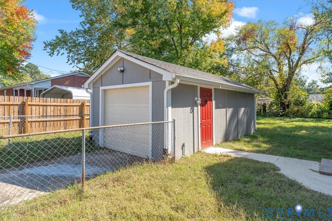 1701 Arlington Road Hopewell, VA 23860 - Photo 8 of 29 a view of backyard of house with green space