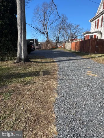 $1,900 | 201 Capon Street, Strasburg, VA 22657