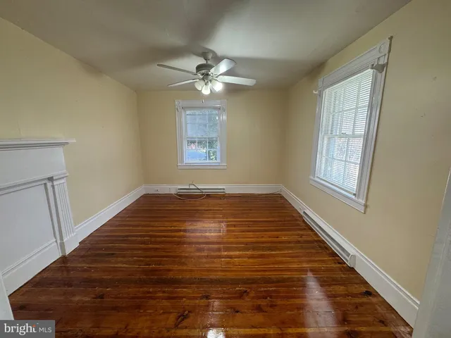 $1,900 | 201 Capon Street, Strasburg, VA 22657