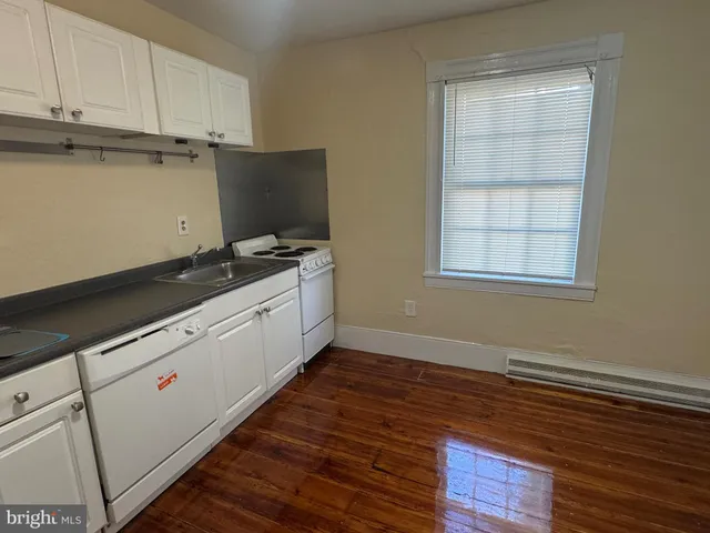 $1,900 | 201 Capon Street, Strasburg, VA 22657