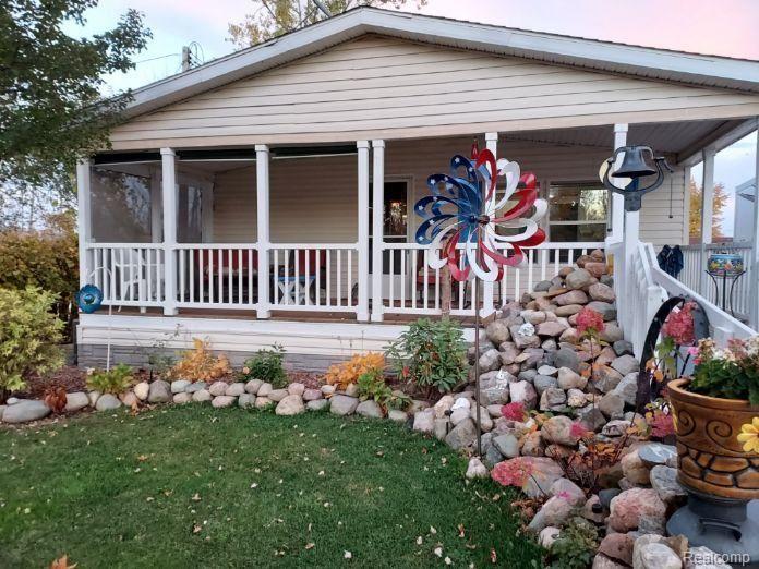 2924 North Lakeshore Road Port Hope, MI 48468 - Photo 2 of 11 Gallery Image 2
