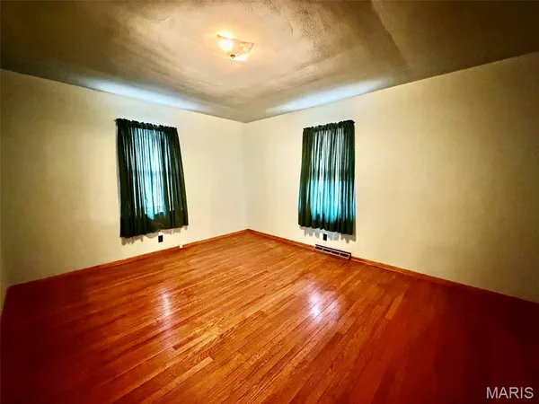 $100,000 | 367 Elble Avenue, Wood River, IL 62095