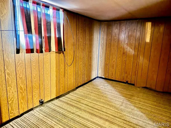 $100,000 | 367 Elble Avenue, Wood River, IL 62095