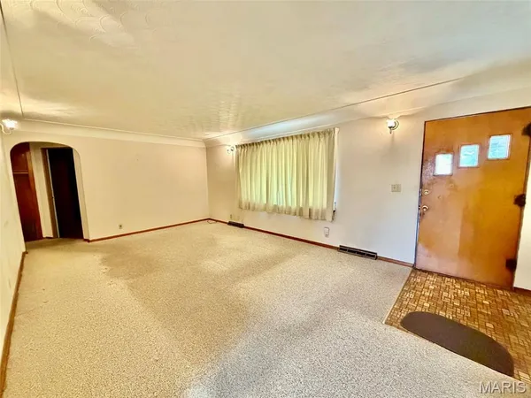 $100,000 | 367 Elble Avenue, Wood River, IL 62095