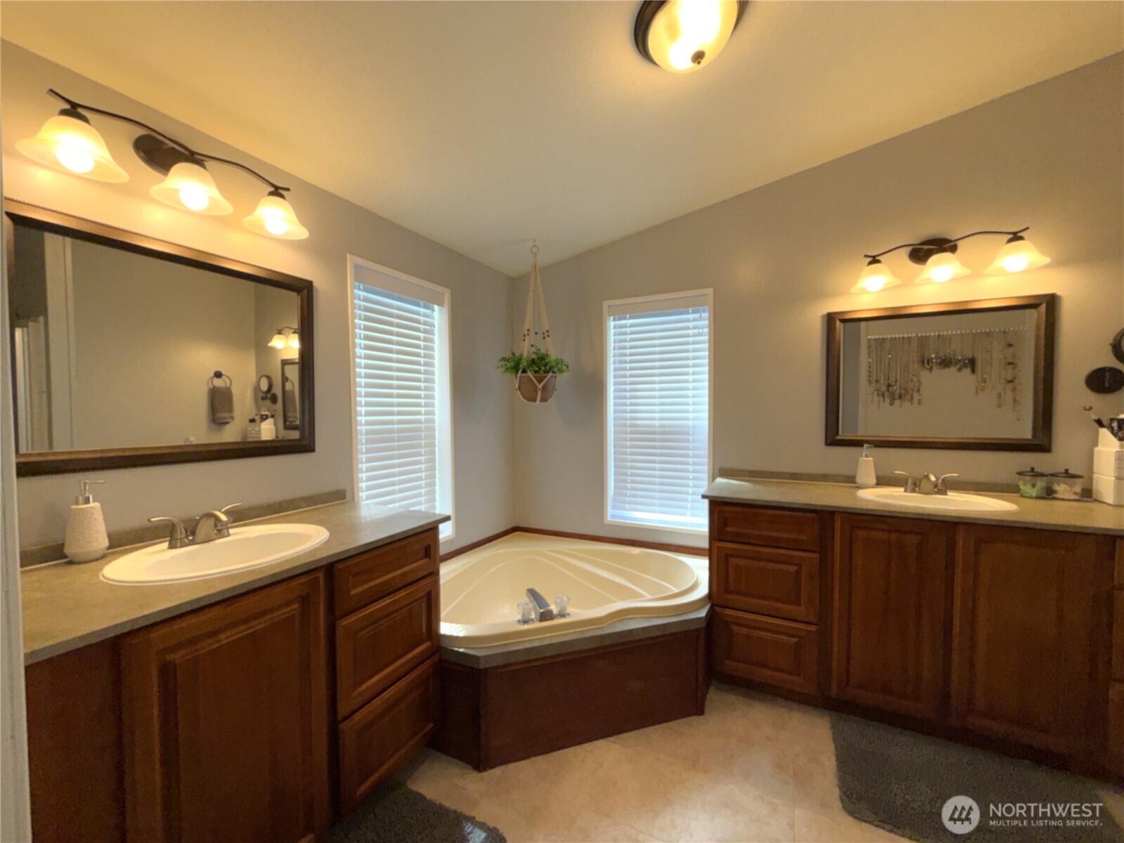 27 Heron Loop Republic, WA 99166 - Photo 13 of 27