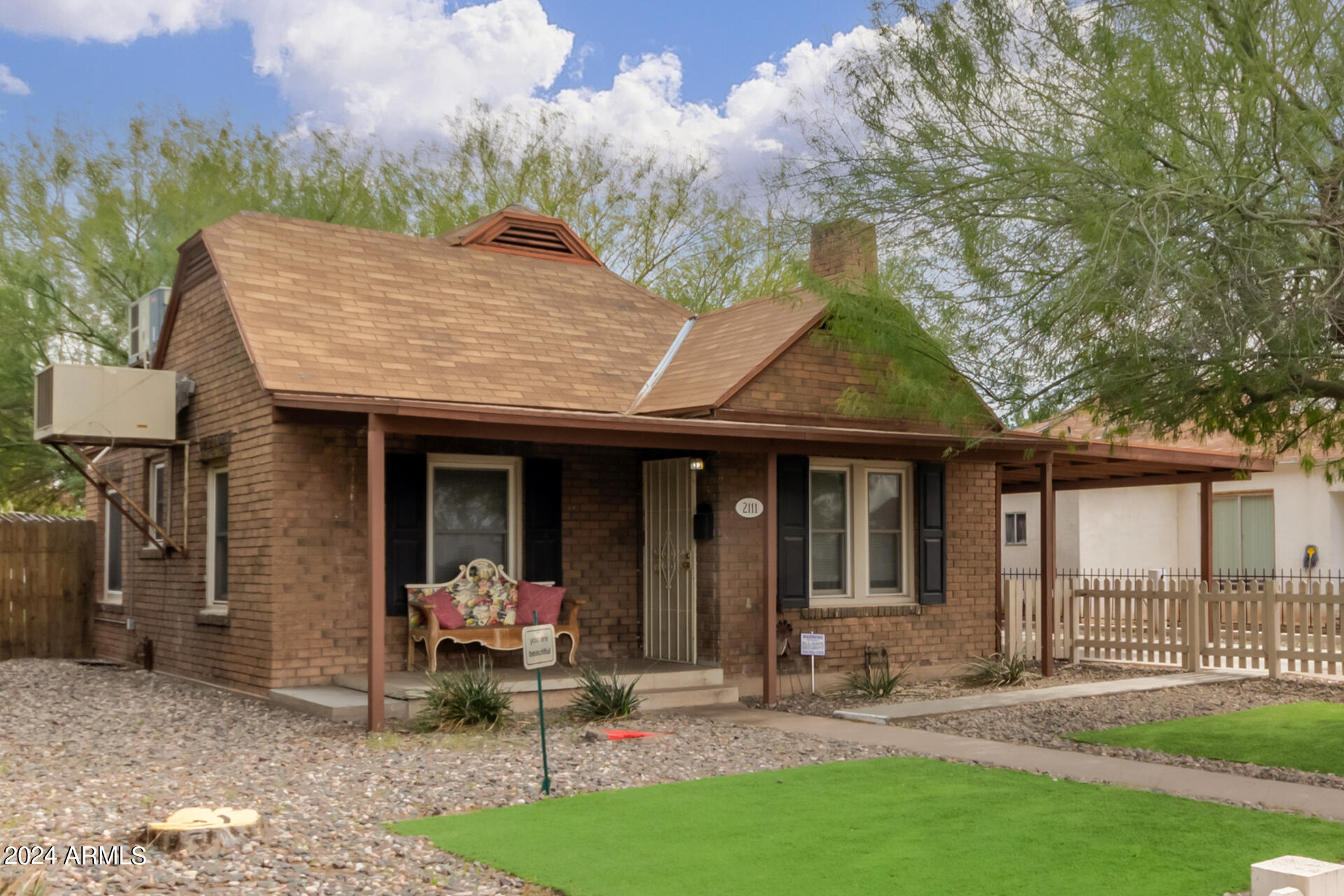 2111 North 24th Place Phoenix, AZ 85008 - Photo 4 of 32 Front