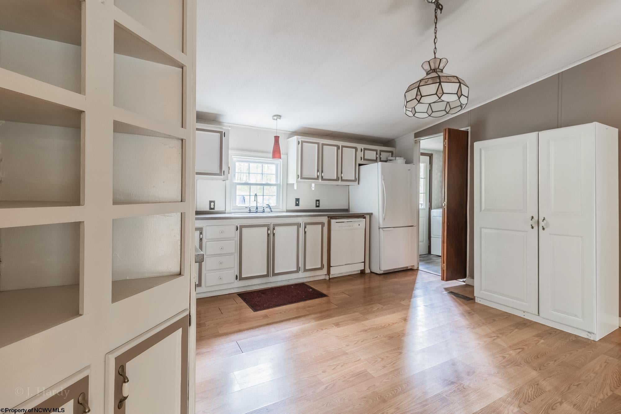 1114 Grafton Road Morgantown, WV 26508 - Photo 10 of 23 Gallery Image 10