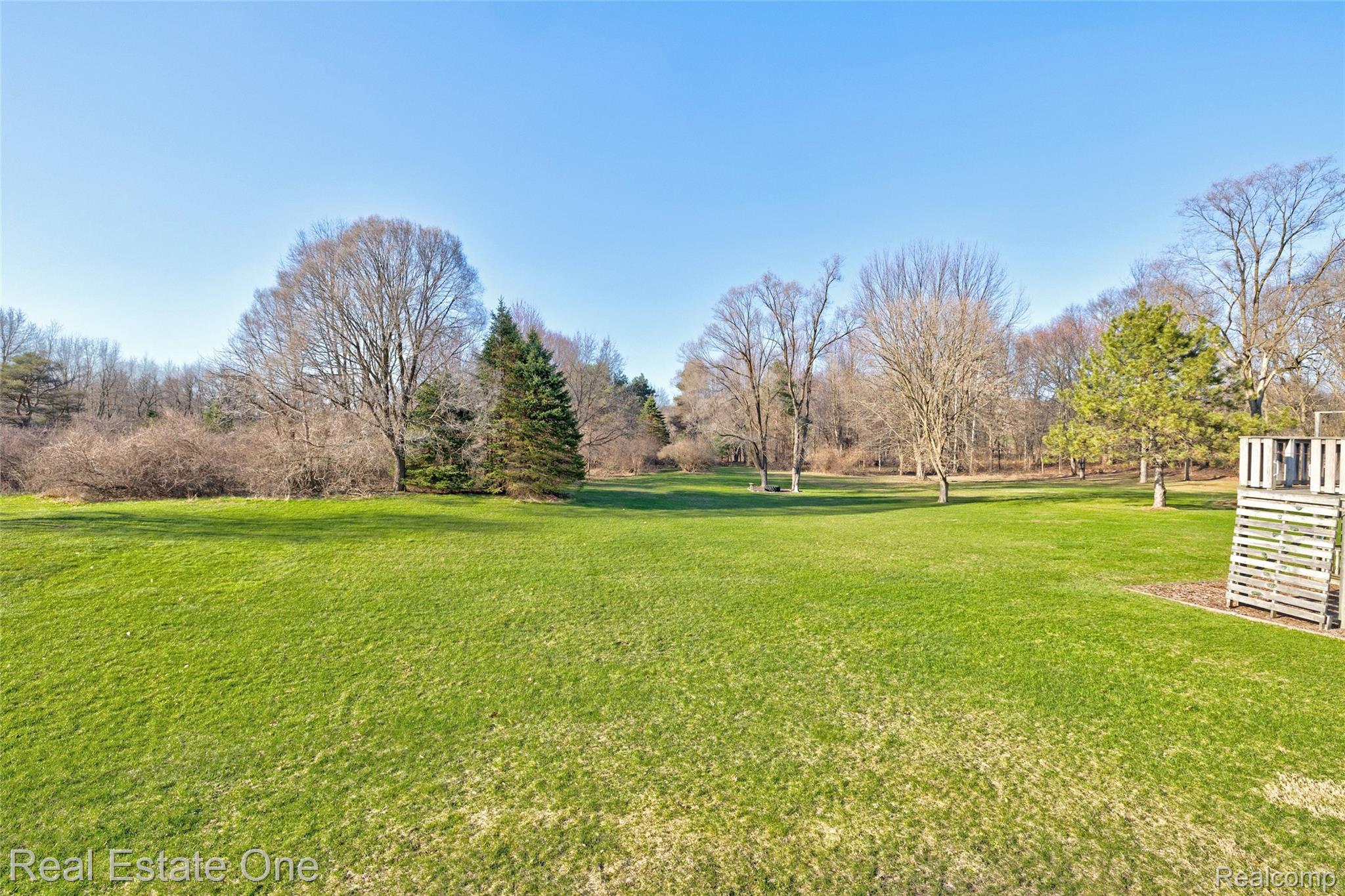 6400 Oakhill Road Ortonville, MI 48462 - Photo 79 of 82 View of green lawn