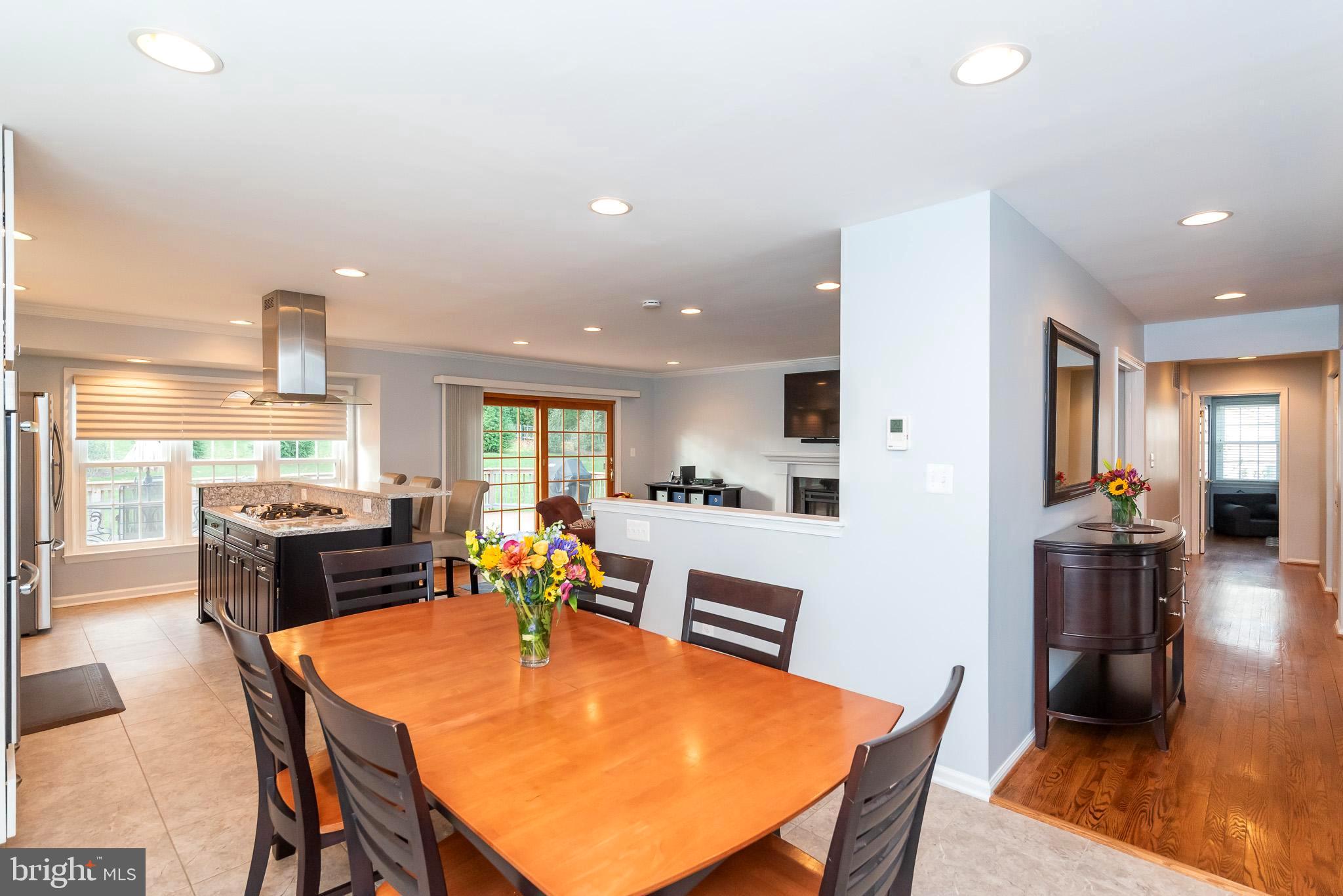 214 Hunters Ridge Road Lutherville-Timonium, MD 21093 - Photo 9 of 42 PLENTY OF SPACE FOR DINING