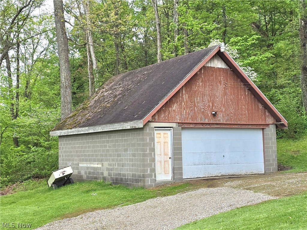 8465 Black Run Road Nashport, OH 43830 - Photo 8 of 46