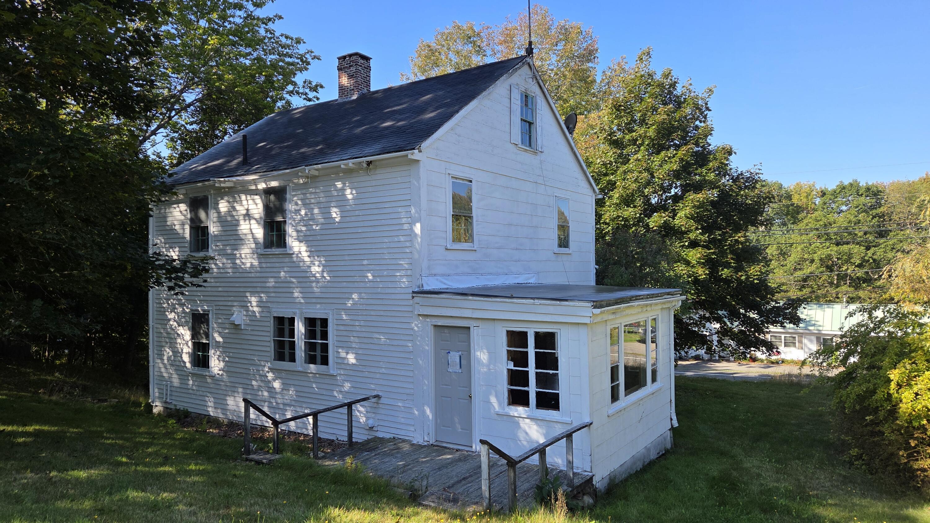 195 River Road Bucksport, ME 04416 - Photo 1 of 32 Back Right