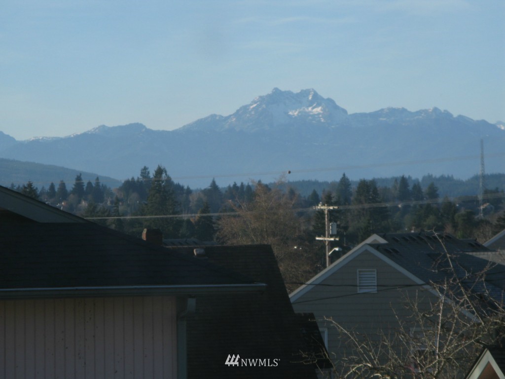 1602 Wheaton Way Bremerton, WA 98310 - Photo 10 of 15 Gallery Image 10