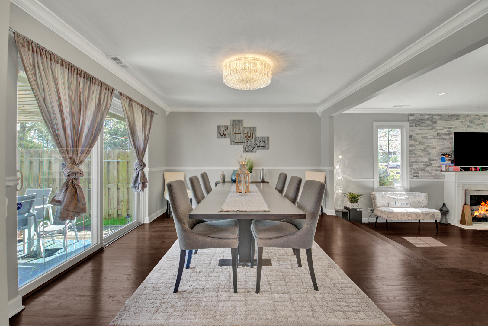 1 North Tower Road Oak Brook, IL 60523 - Photo 10 of 39 Gallery Image 10