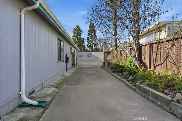 a view of a pathway of a building
