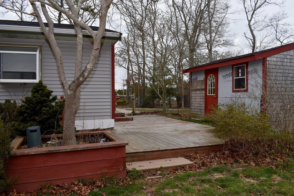 391 Asher's Path East Mashpee, MA 02649 - Photo 17 of 24 Gallery Image 17