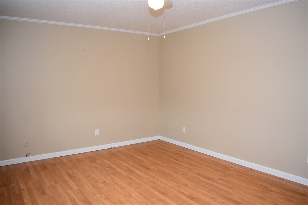 391 Asher's Path East Mashpee, MA 02649 - Photo 10 of 24 Gallery Image 10