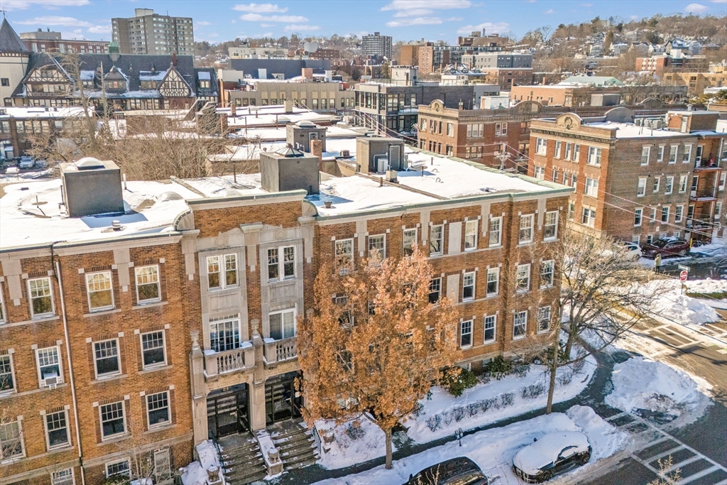 26 John Street, Unit 3 Brookline, MA 02446 - Photo 4 of 42