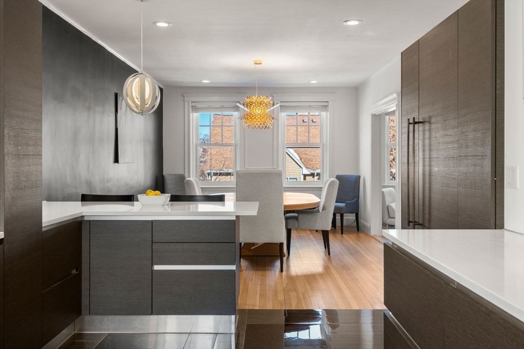 26 John Street, Unit 3 Brookline, MA 02446 - Photo 5 of 42