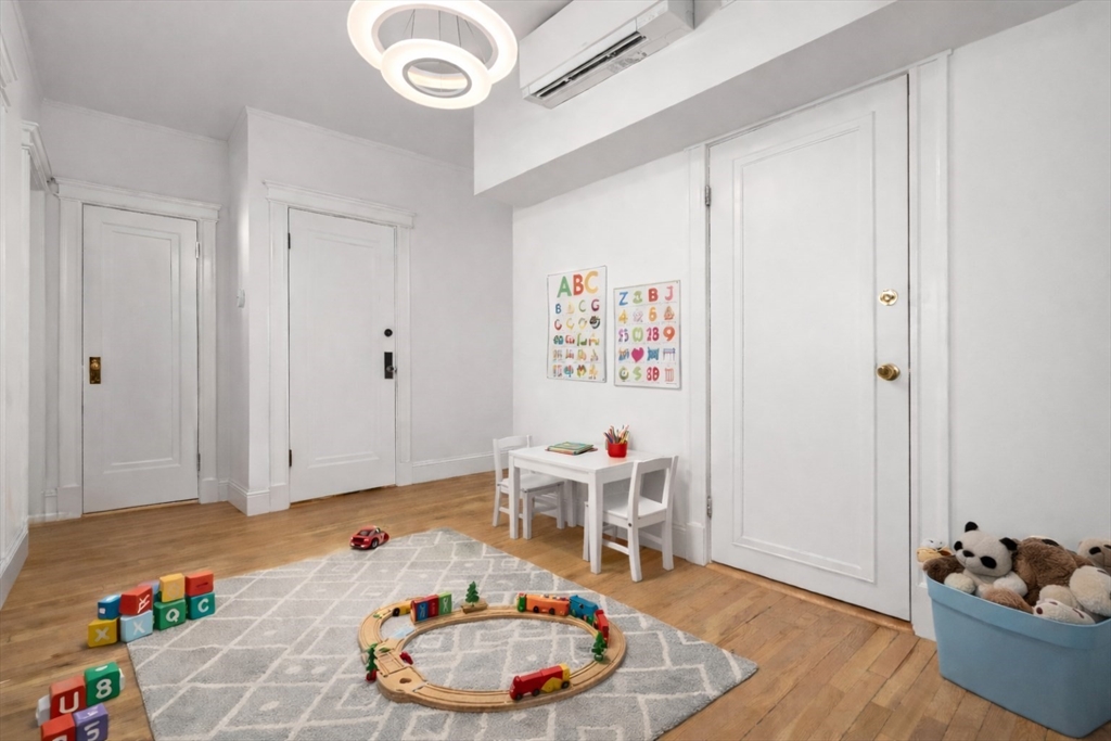 26 John Street, Unit 3 Brookline, MA 02446 - Photo 9 of 42