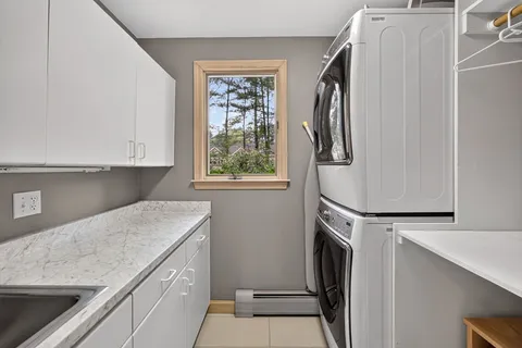 $945,000 | 5 Acorn Lane, Mattapoisett, MA 02739