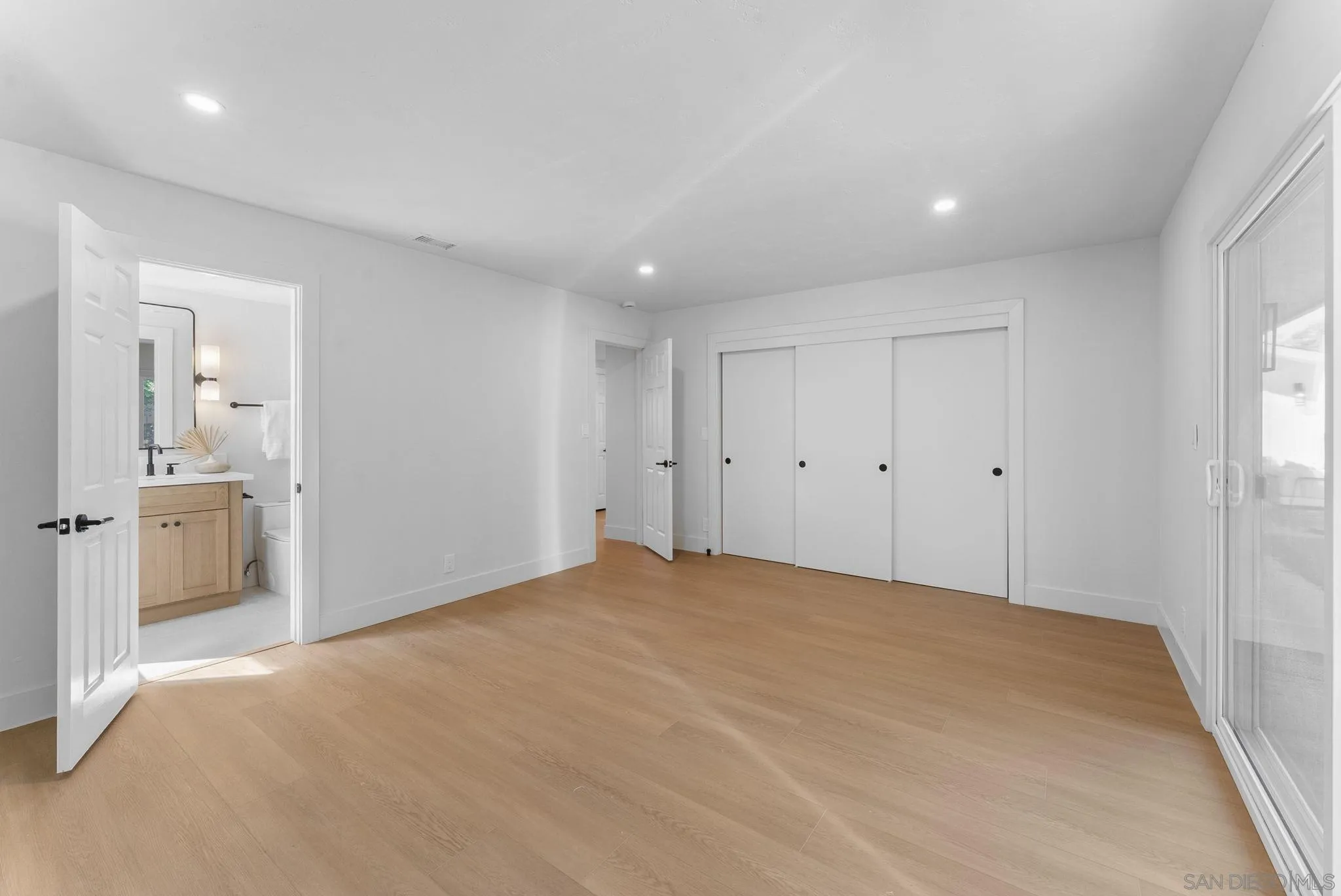 12830 Avenida La Valencia Poway, CA 92064 - Photo 29 of 47