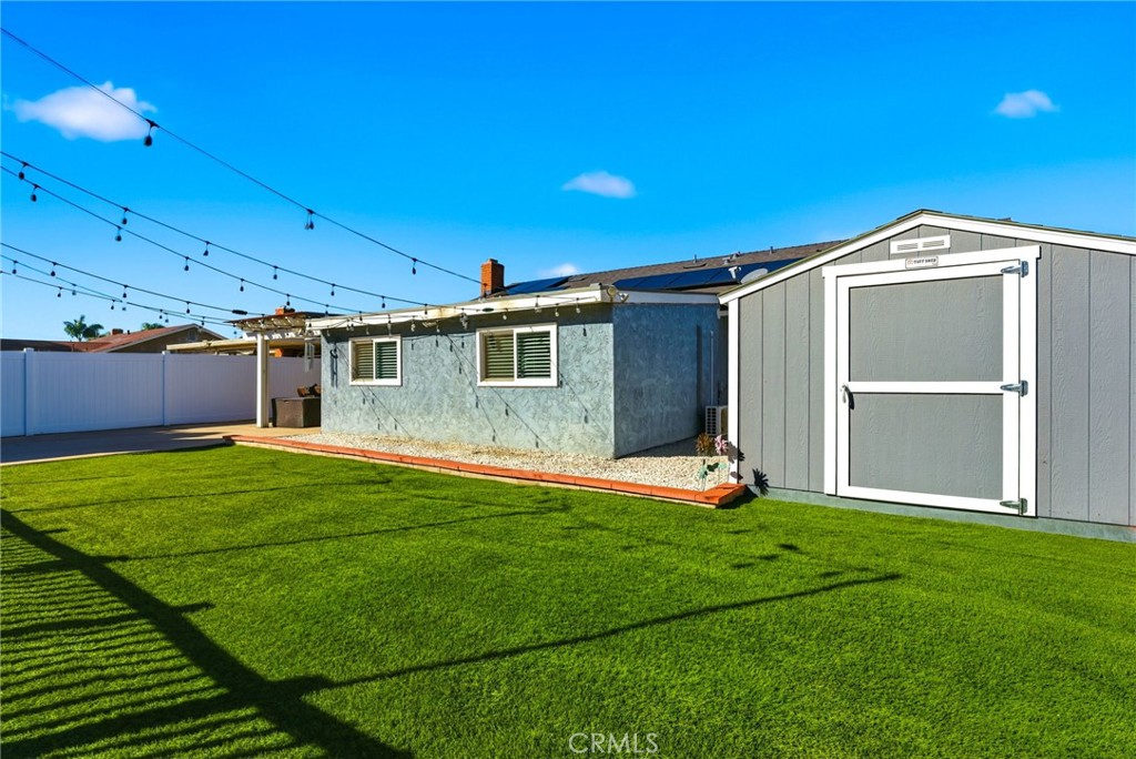 3809 Kern Road Chino, CA 91710 - Photo 34 of 43 a backyard of a house with seating space