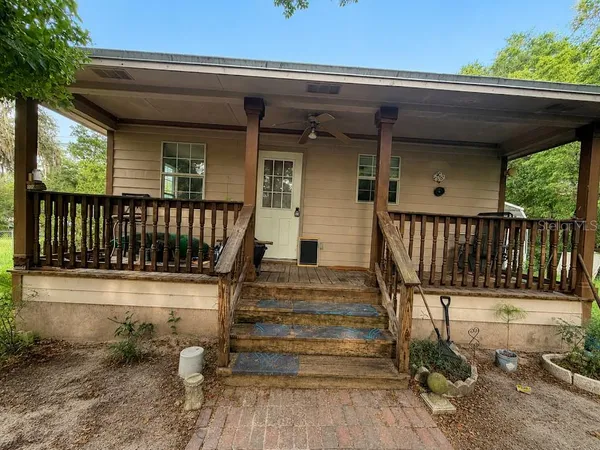 $139,000 | 16142 Southeast 49th Street Road, Ocklawaha, FL 32179