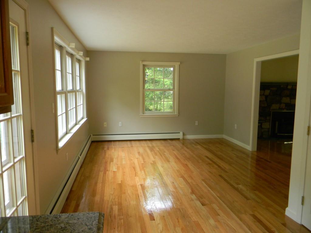 30 Glenview Road Cumberland Center, ME 04021 - Photo 3 of 22 Photo