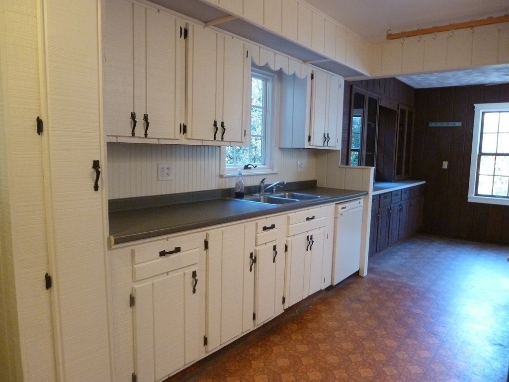 10 Cider Mill Road North Brookfield, MA 01535 - Photo 4 of 20 Gallery Image 4