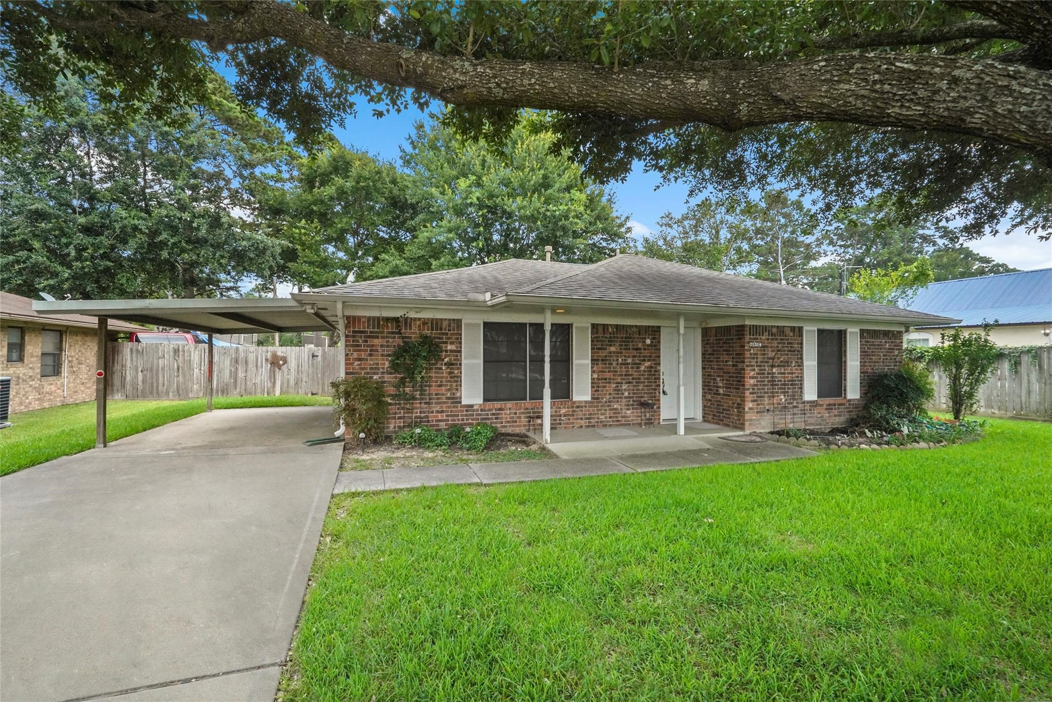 21314 Falvel Road Spring, TX 77388 - Photo 2 of 10 Gallery Image 2