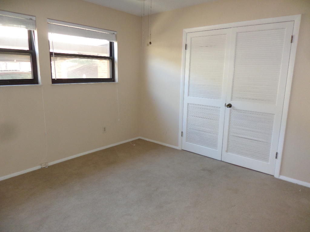 121 Brandeis Lane Oak Ridge, TN 37830 - Photo 15 of 24 Bedroom 2