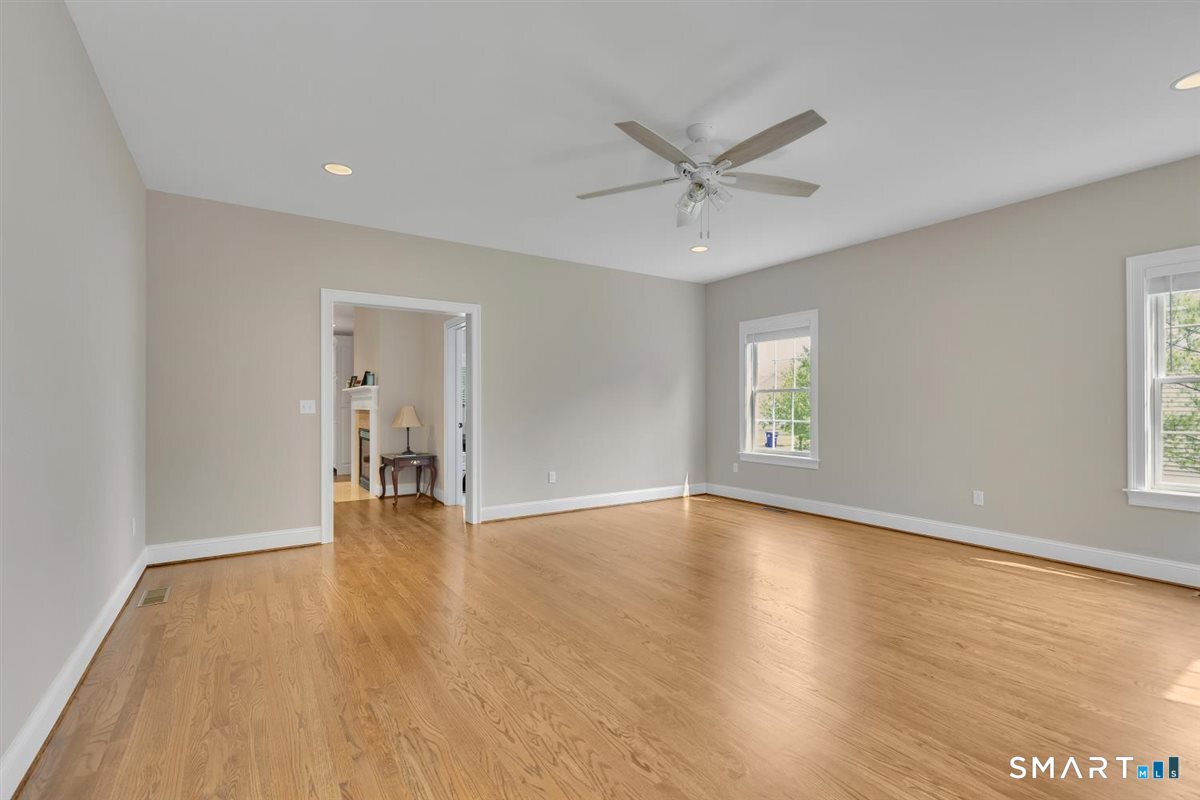 2 Chapman Chase Windsor Locks, CT 06096 - Photo 13 of 40
