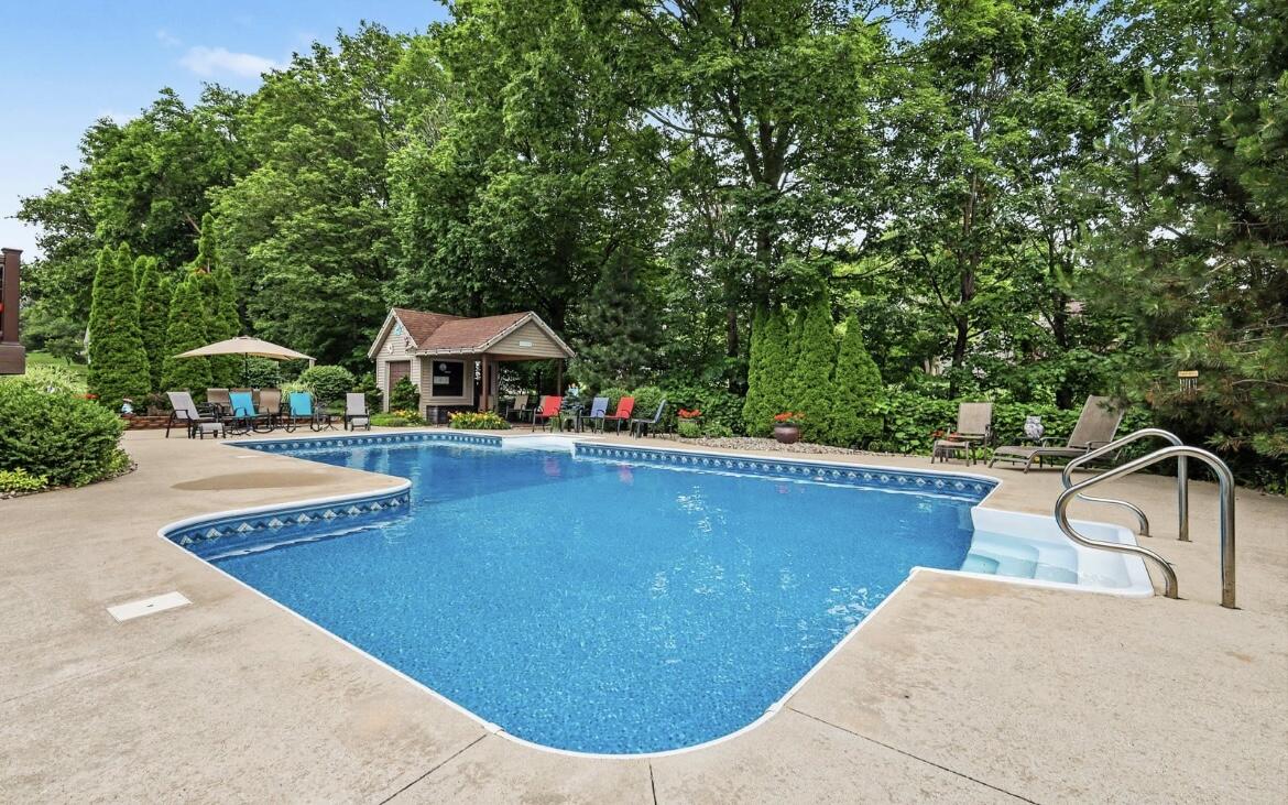 3035 Viewpoint Street Jenison, MI 49428 - Photo 5 of 35 IMG_2861