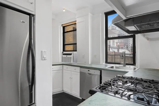$8,500 | 151 West 74th Street, Unit 6B | Upper West Side