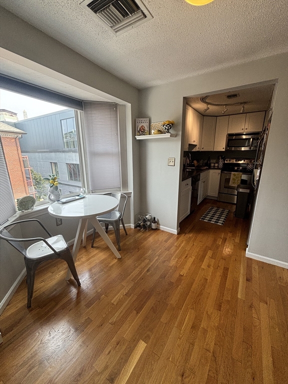19 Main Street, Unit D Boston, MA 02129 - Photo 3 of 9